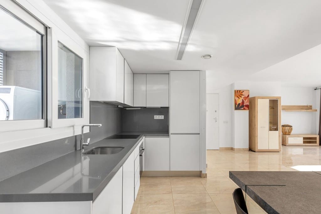 3 bedroom Penthouse for sale in Punta Prima with pool - € 765,000 (Ref: 9494445)