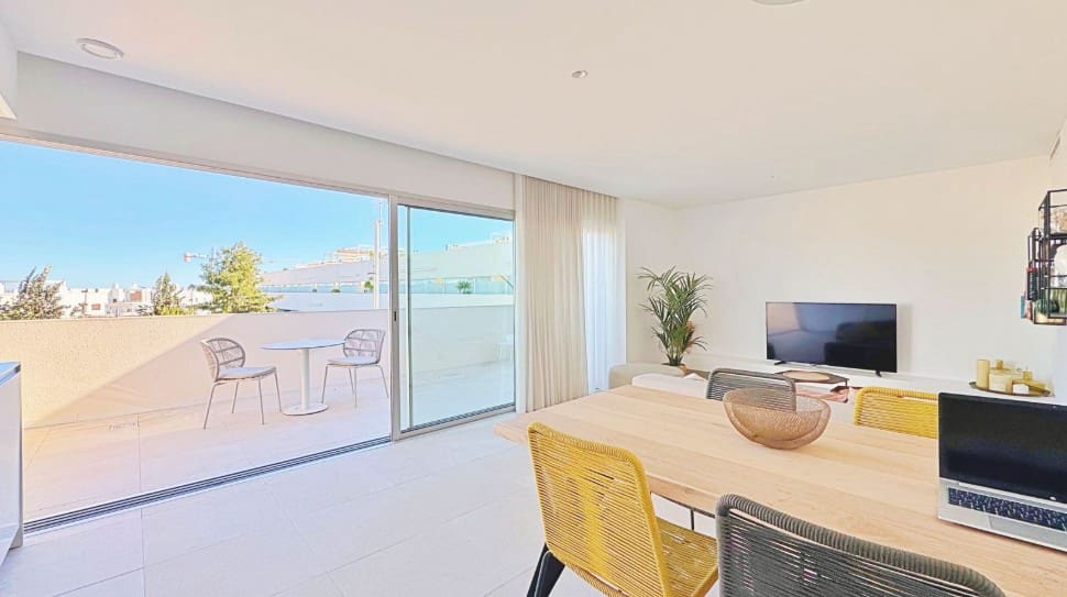 3 slaapkamer Penthouse te koop in Los Balcones met zwembad garage - € 360.000 (Ref: 9494446)