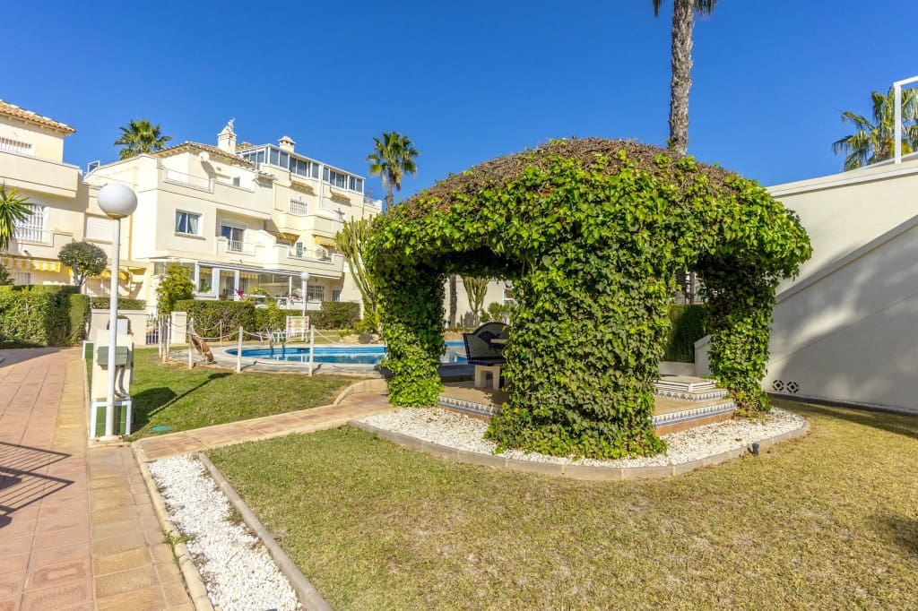 2 sovrum Hus till salu i Playa Flamenca med pool - 249 999 € (Ref: 9494448)