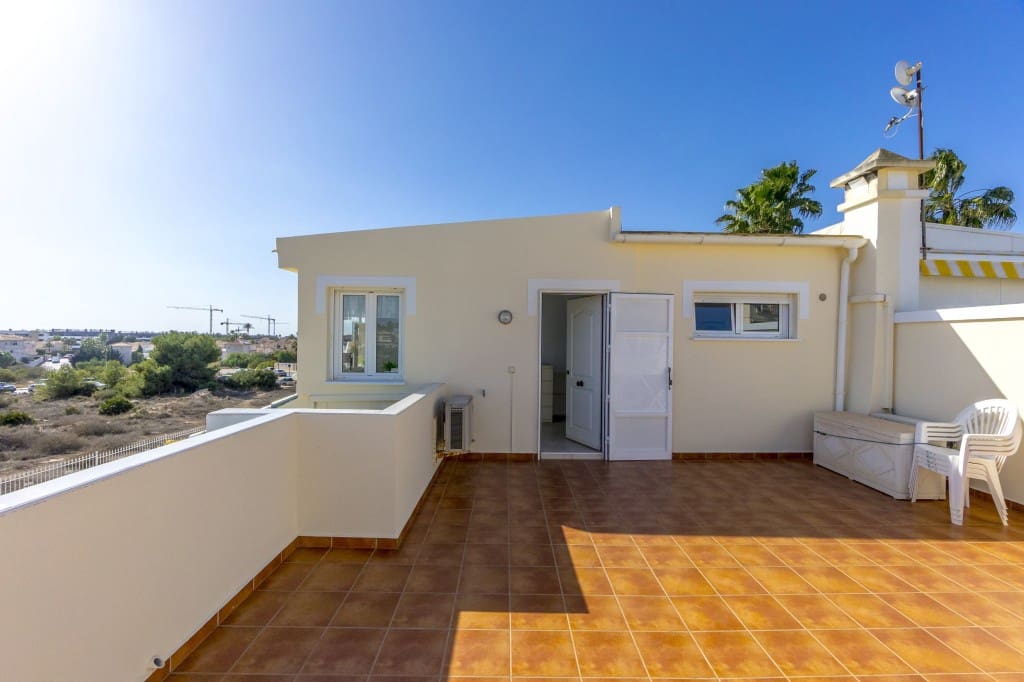 2 sovrum Hus till salu i Playa Flamenca med pool - 249 999 € (Ref: 9494448)