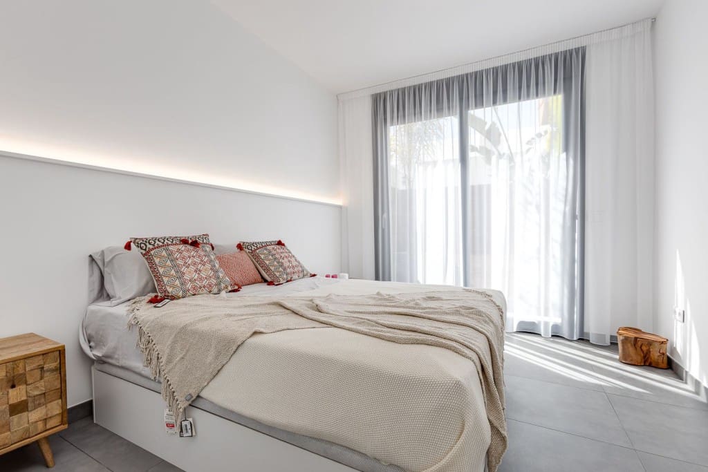 4 bedroom Villa for sale in La Mata with pool garage - € 940,000 (Ref: 9496893)