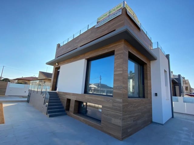 4 soverom Villa til salgs i La Mata, Torrevieja med svømmebasseng garasje - € 940 000 (Ref: 9496893)