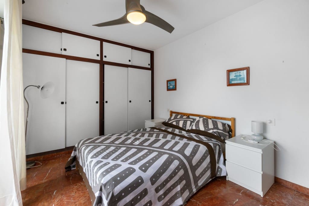 6 slaapkamer Villa te koop in Alicante stad - € 549.000 (Ref: 9496894)