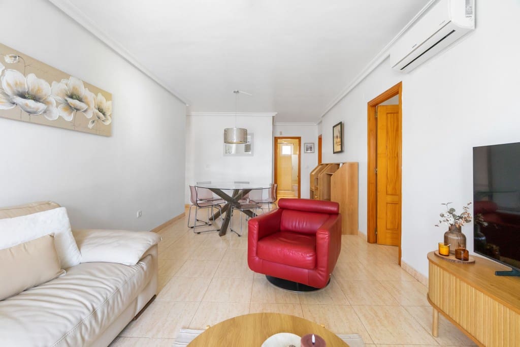 3 slaapkamer Appartement te koop in Playa Flamenca met zwembad garage - € 254.900 (Ref: 9496897)