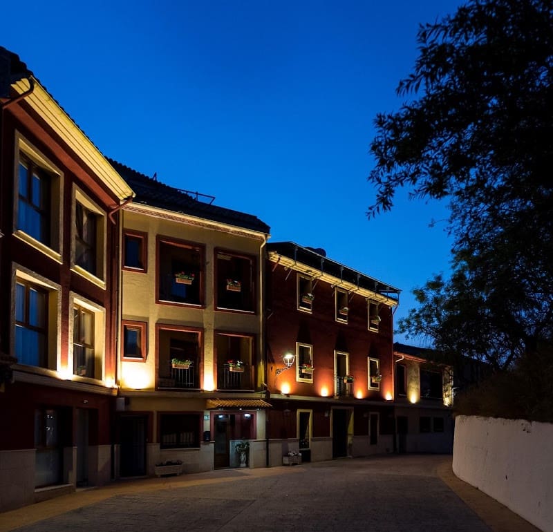 20 slaapkamer Hotel te koop in Alicante stad met garage - € 3.500.000 (Ref: 9496900)