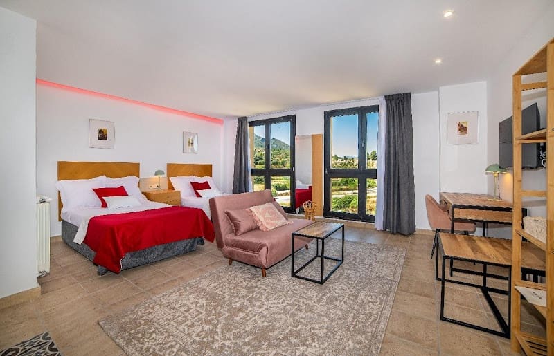 20 slaapkamer Hotel te koop in Alicante stad met garage - € 3.500.000 (Ref: 9496900)