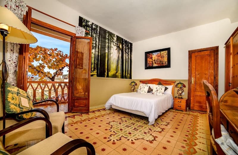 20 slaapkamer Hotel te koop in Alicante stad met garage - € 3.500.000 (Ref: 9496900)