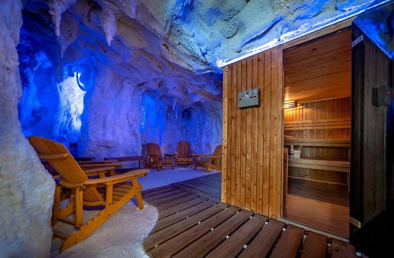 20 slaapkamer Hotel te koop in Alicante stad met garage - € 3.500.000 (Ref: 9496900)