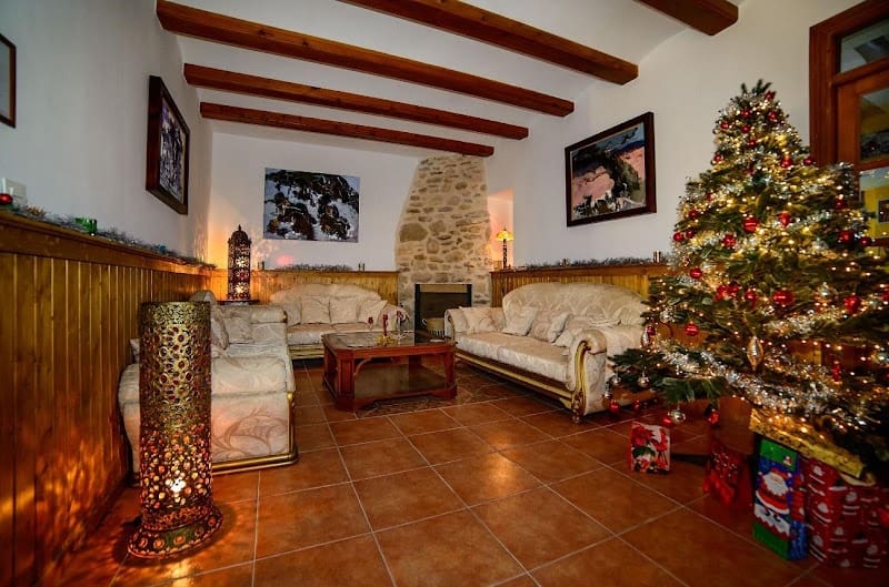 20 slaapkamer Hotel te koop in Alicante stad met garage - € 3.500.000 (Ref: 9496900)