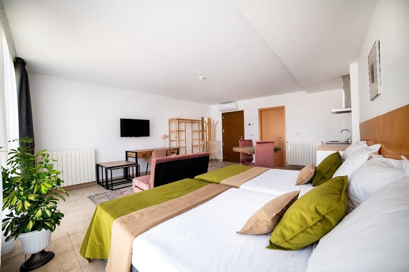 20 slaapkamer Hotel te koop in Alicante stad met garage - € 3.500.000 (Ref: 9496900)