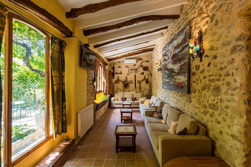 20 slaapkamer Hotel te koop in Alicante stad met garage - € 3.500.000 (Ref: 9496900)