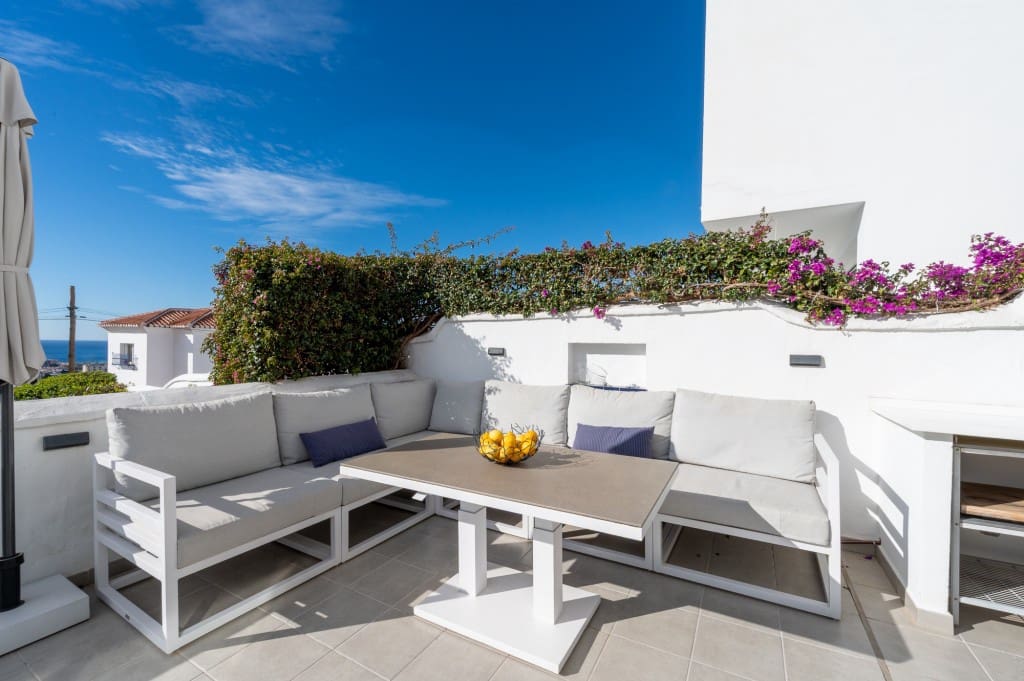 3 soveværelse Semi-Rækkehus til salg i Nerja med swimmingpool garage - € 525.000 (Ref: 9501878)