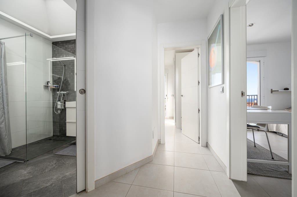 3 soveværelse Semi-Rækkehus til salg i Nerja med swimmingpool garage - € 525.000 (Ref: 9501878)