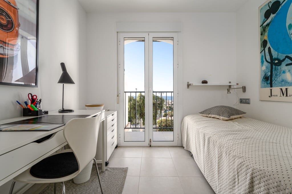 3 soveværelse Semi-Rækkehus til salg i Nerja med swimmingpool garage - € 525.000 (Ref: 9501878)