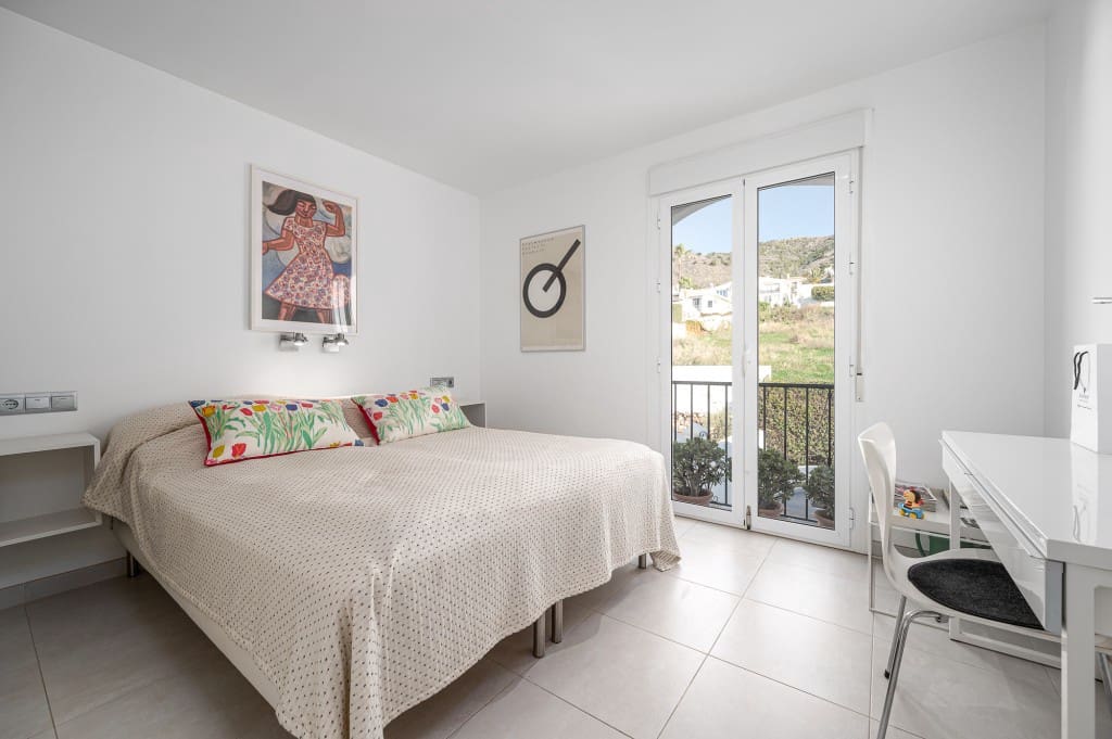 3 soveværelse Semi-Rækkehus til salg i Nerja med swimmingpool garage - € 525.000 (Ref: 9501878)