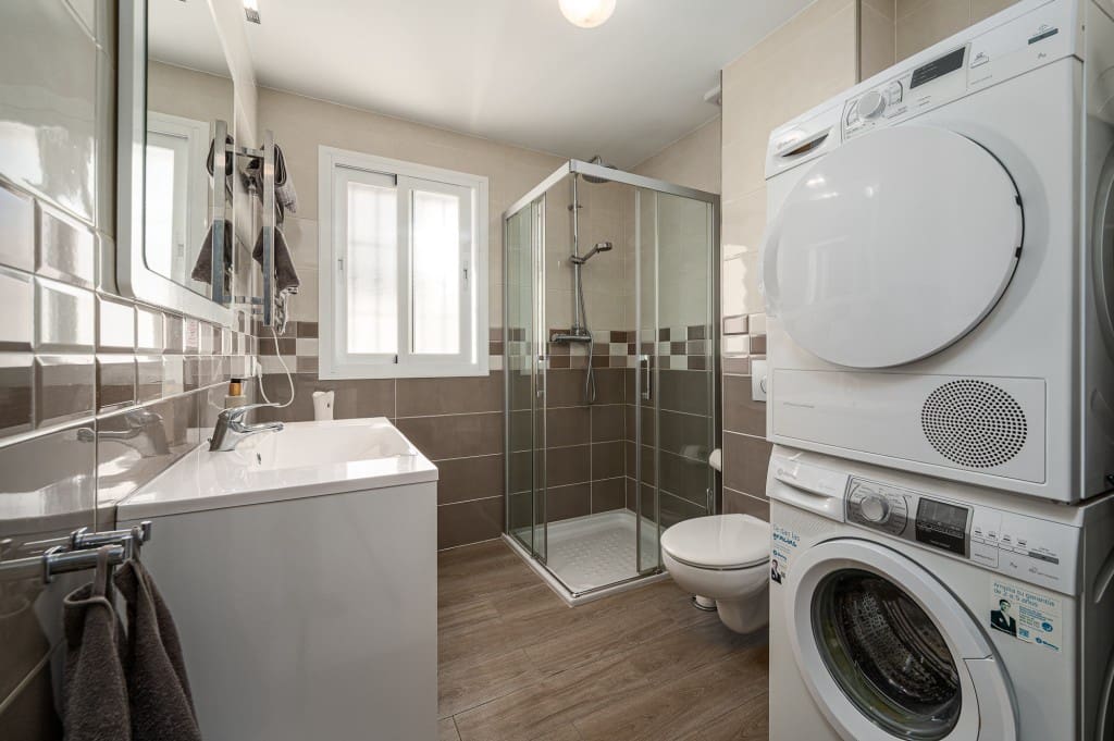 Chalet de 3 habitaciones en Torrox-Costa en venta con piscina - 825.000 € (Ref: 9503896)