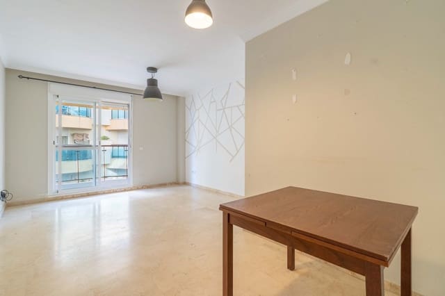 2 slaapkamer Appartement te koop in Centro, Estepona met garage - € 370.000 (Ref: 9508426)