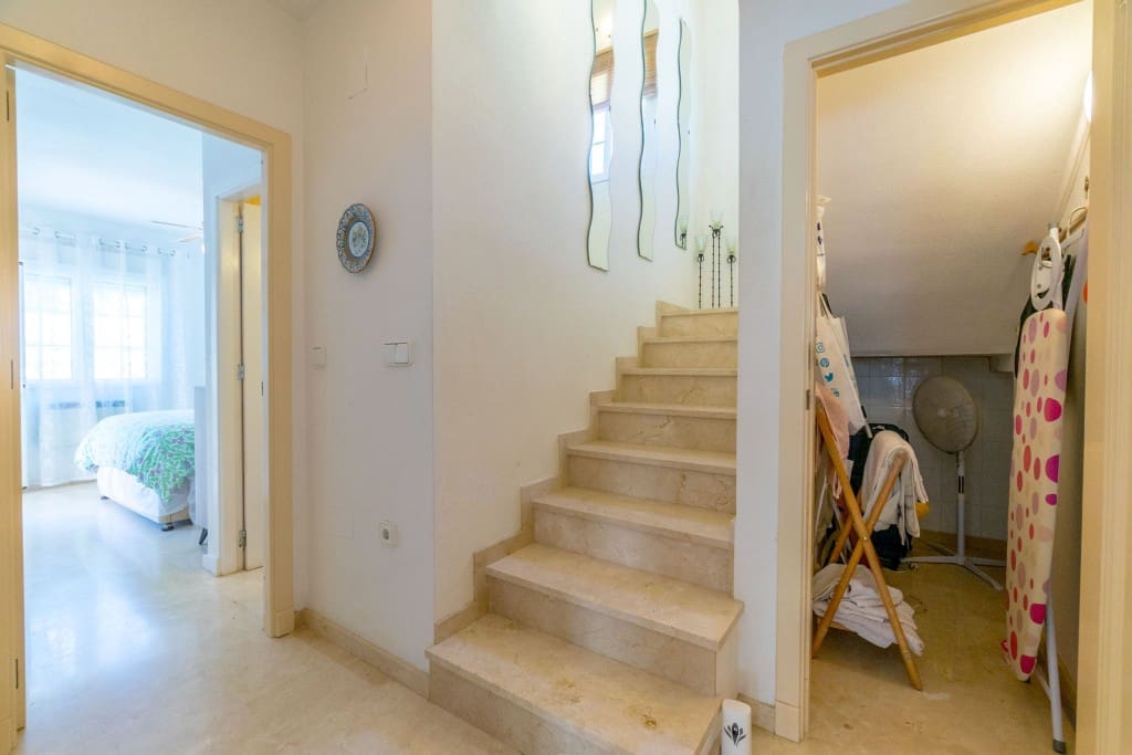 3 sovrum Villa till salu i Playa Flamenca med pool garage - 365 000 € (Ref: 9518482)