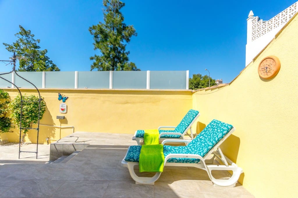 3 sovrum Villa till salu i Playa Flamenca med pool garage - 365 000 € (Ref: 9518482)