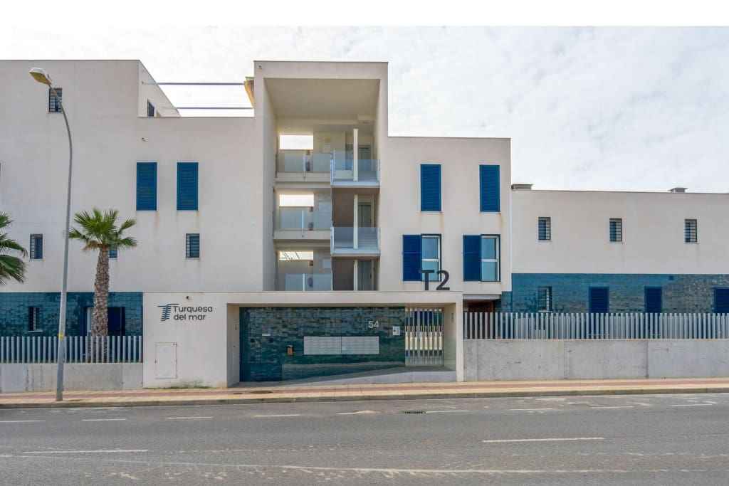 2 bedroom Apartment for sale in Playa Flamenca with pool - € 269,000 (Ref: 9518483)