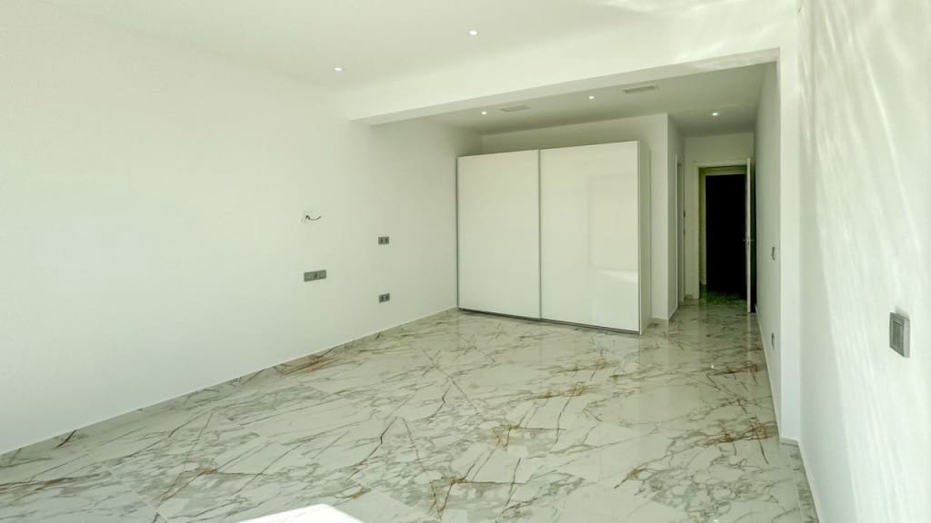 4 slaapkamer Villa te koop in Los Balcones met zwembad garage - € 995.000 (Ref: 9526177)