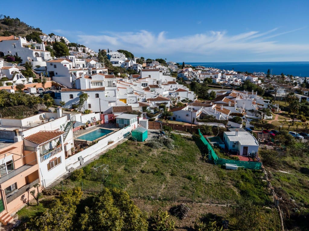 6 slaapkamer Villa te koop in Nerja met zwembad - € 1.100.000 (Ref: 9526180)