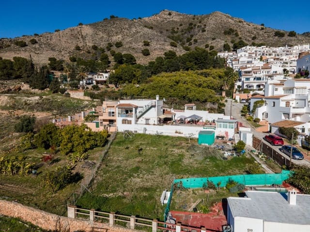 6 slaapkamer Villa te koop in Nerja met zwembad - € 1.100.000 (Ref: 9526180)
