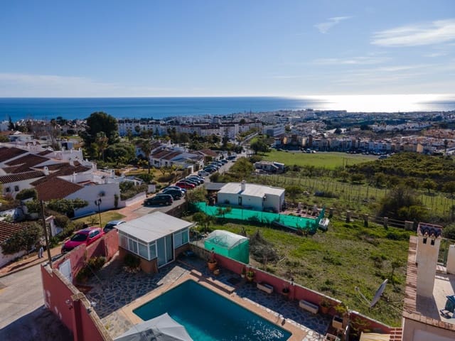 6 slaapkamer Villa te koop in Nerja met zwembad - € 1.100.000 (Ref: 9526180)