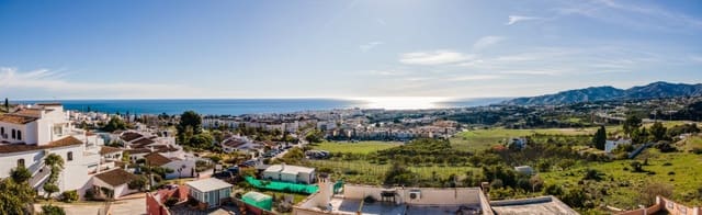 6 slaapkamer Villa te koop in Nerja met zwembad - € 1.100.000 (Ref: 9526180)