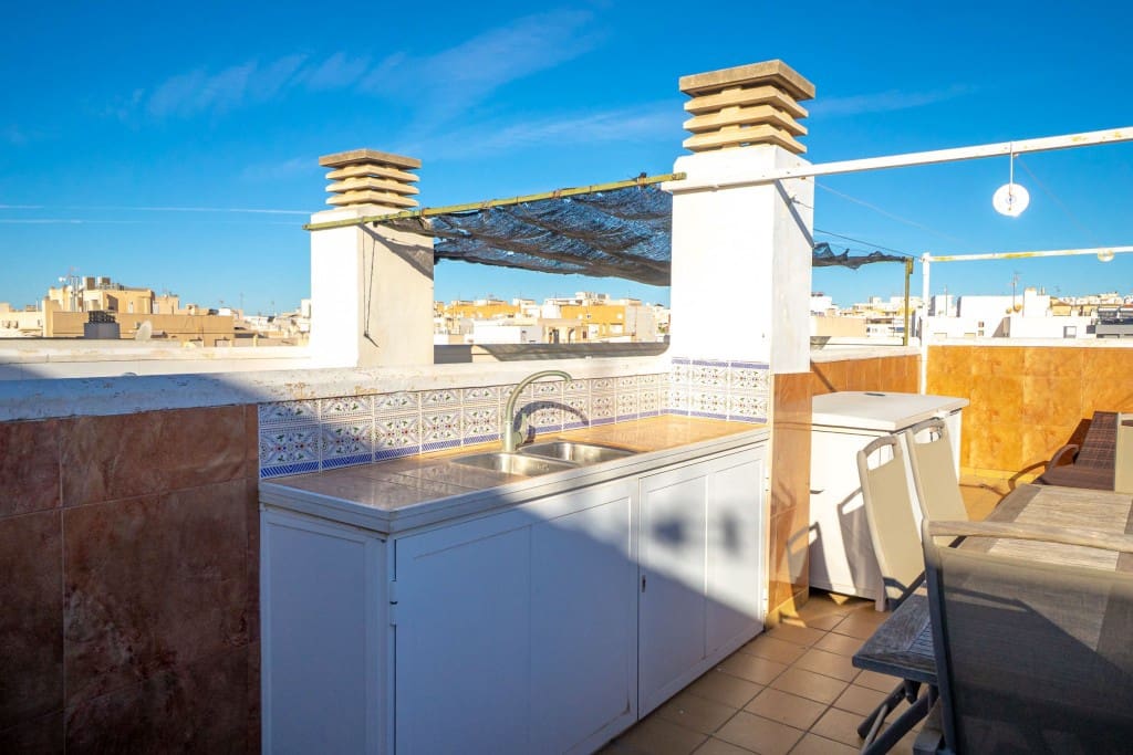 2 makuuhuone Kattohuoneisto myytävänä paikassa Torrevieja mukana 
autotalli - 189 000 € (Ref: 9535552)