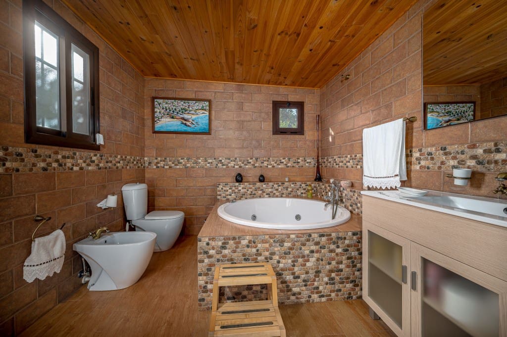 3 soveværelse Villa til salg i Nerja med swimmingpool - € 465.000 (Ref: 9535559)