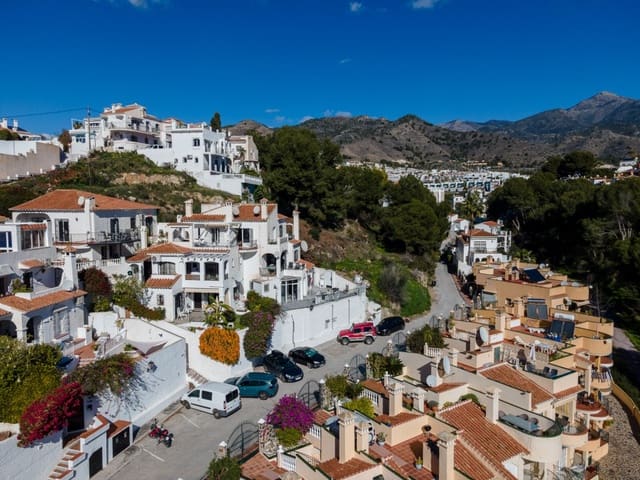 2 quarto Apartamento para venda em Burriana, Nerja - 340 000 € (Ref: 9535560)