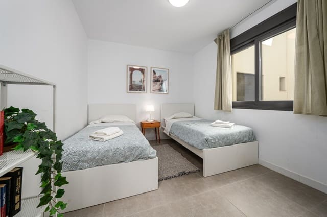 2 slaapkamer Appartement te koop in Torrox-Costa, Torrox met zwembad garage - € 340.000 (Ref: 9535561)