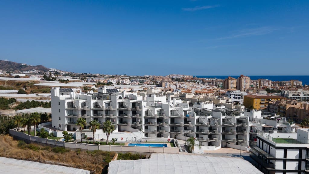 2 sovrum Lägenhet till salu i Torrox-Costa med pool garage - 340 000 € (Ref: 9535561)