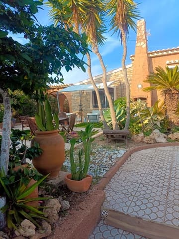 3 slaapkamer Villa te koop in Aguas Nuevas, Torrevieja - € 740.000 (Ref: 9535563)