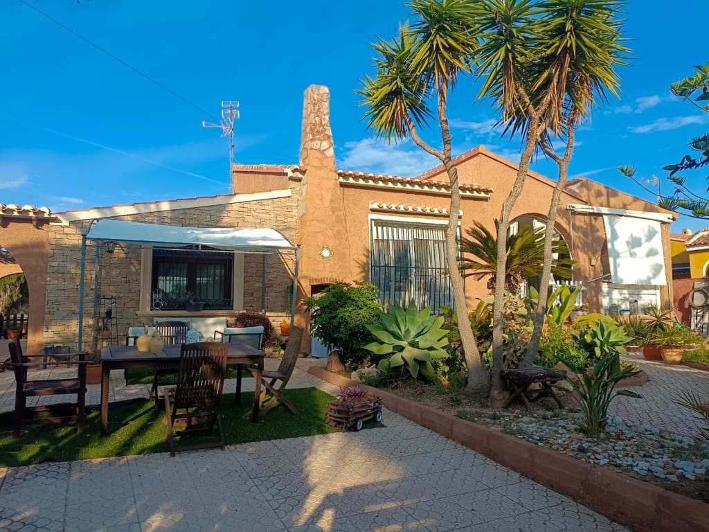 3 soverom Villa til salgs i Aguas Nuevas - € 740 000 (Ref: 9535563)