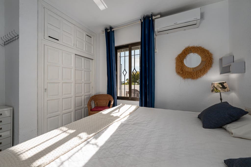 Casa de 2 habitaciones en Nerja en venta con piscina - 290.000 € (Ref: 9540831)