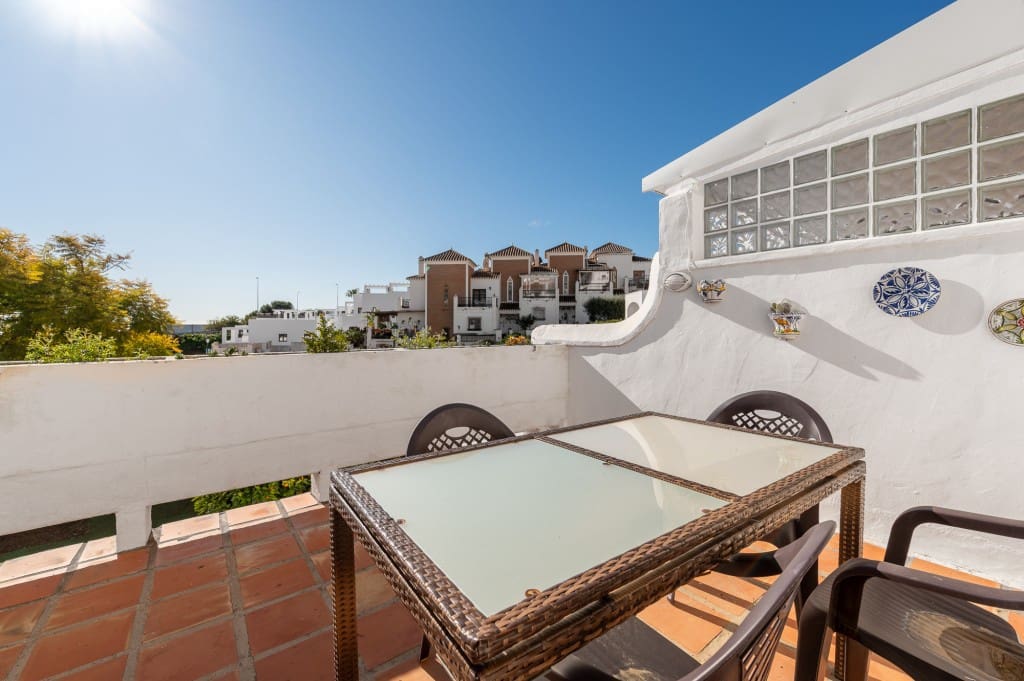 Casa de 2 habitaciones en Nerja en venta con piscina - 290.000 € (Ref: 9540831)