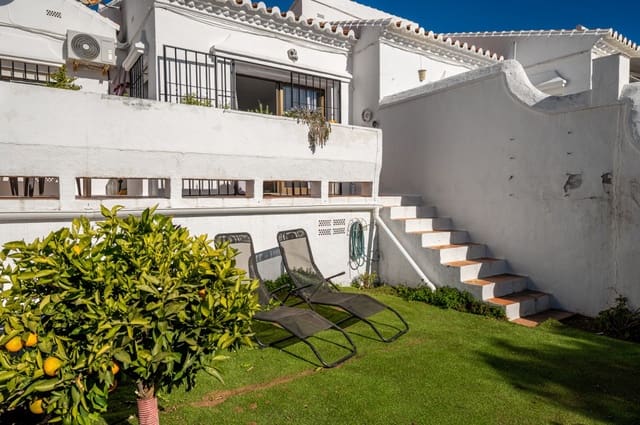 2 soveværelse Byhus til salg i Nerja med swimmingpool - € 290.000 (Ref: 9540831)