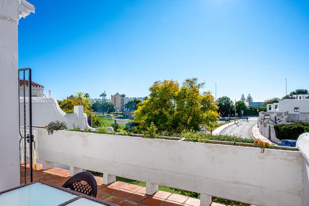 Casa de 2 habitaciones en Nerja en venta con piscina - 290.000 € (Ref: 9540831)