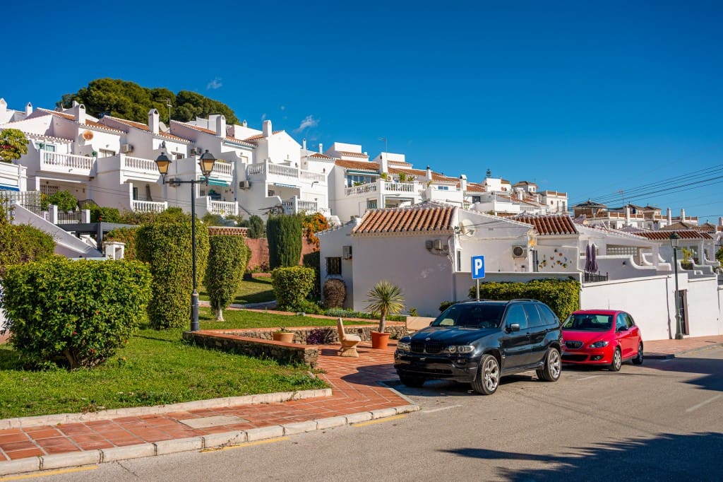 Casa de 2 habitaciones en Nerja en venta con piscina - 290.000 € (Ref: 9540831)