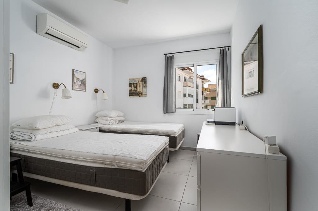 2 slaapkamer Appartement te koop in Nerja met garage - € 299.000 (Ref: 9540834)