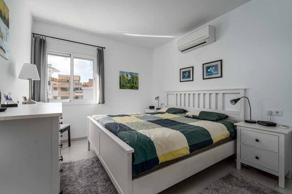 2 slaapkamer Appartement te koop in Nerja met garage - € 299.000 (Ref: 9540834)