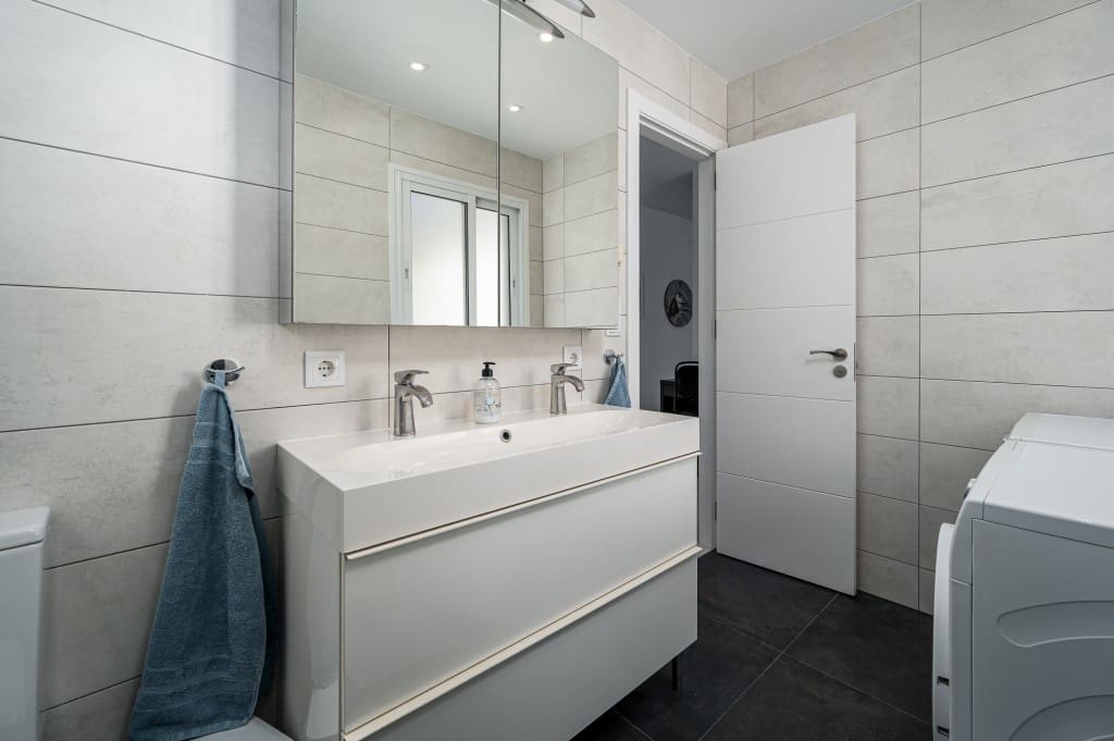 2 slaapkamer Appartement te koop in Nerja met garage - € 299.000 (Ref: 9540834)