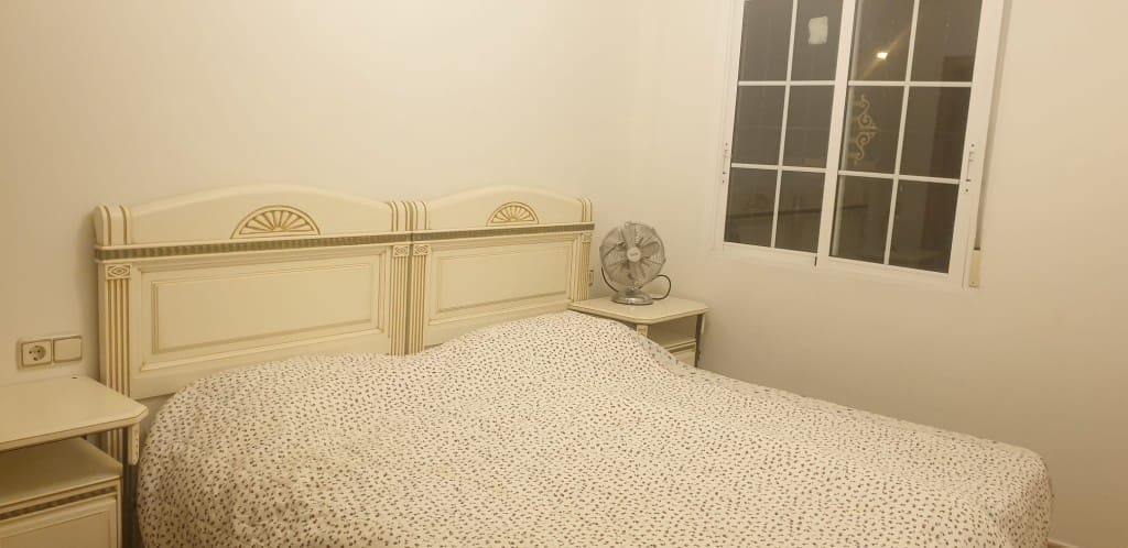 3 makuuhuone Huvila myytävänä paikassa Villamartin mukana uima-altaan 
autotalli - 500 000 € (Ref: 9540835)