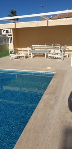 3 makuuhuone Huvila myytävänä paikassa Villamartin, Orihuela mukana uima-altaan 
autotalli - 500 000 € (Ref: 9540835)