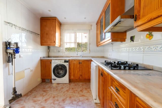 3 makuuhuone Huvila myytävänä paikassa Villamartin, Orihuela mukana uima-altaan - 289 000 € (Ref: 9543104)