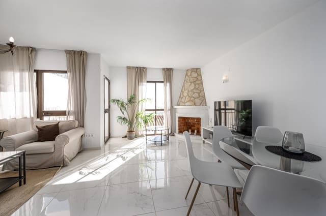 4 Zimmer Haus zu verkaufen in Nerja mit Pool - 410.000 € (Ref: 9547723)