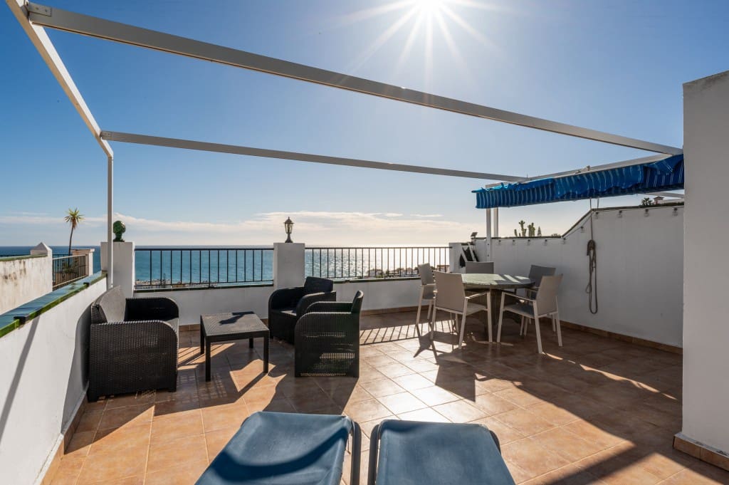 4 Zimmer Haus zu verkaufen in Nerja mit Pool - 410.000 € (Ref: 9547723)