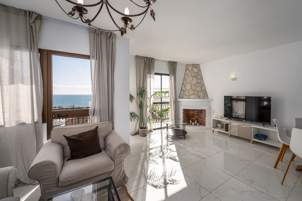 4 Zimmer Haus zu verkaufen in Nerja mit Pool - 410.000 € (Ref: 9547723)